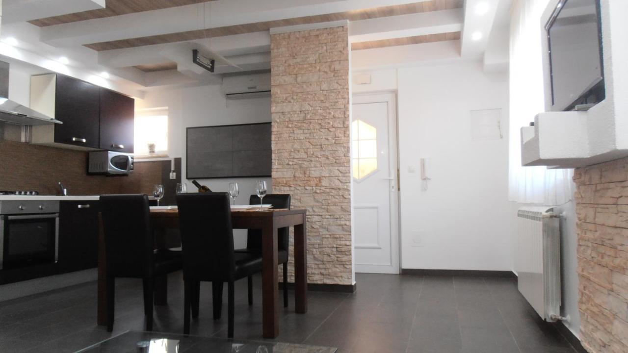 Ines 2 Apartment Pula