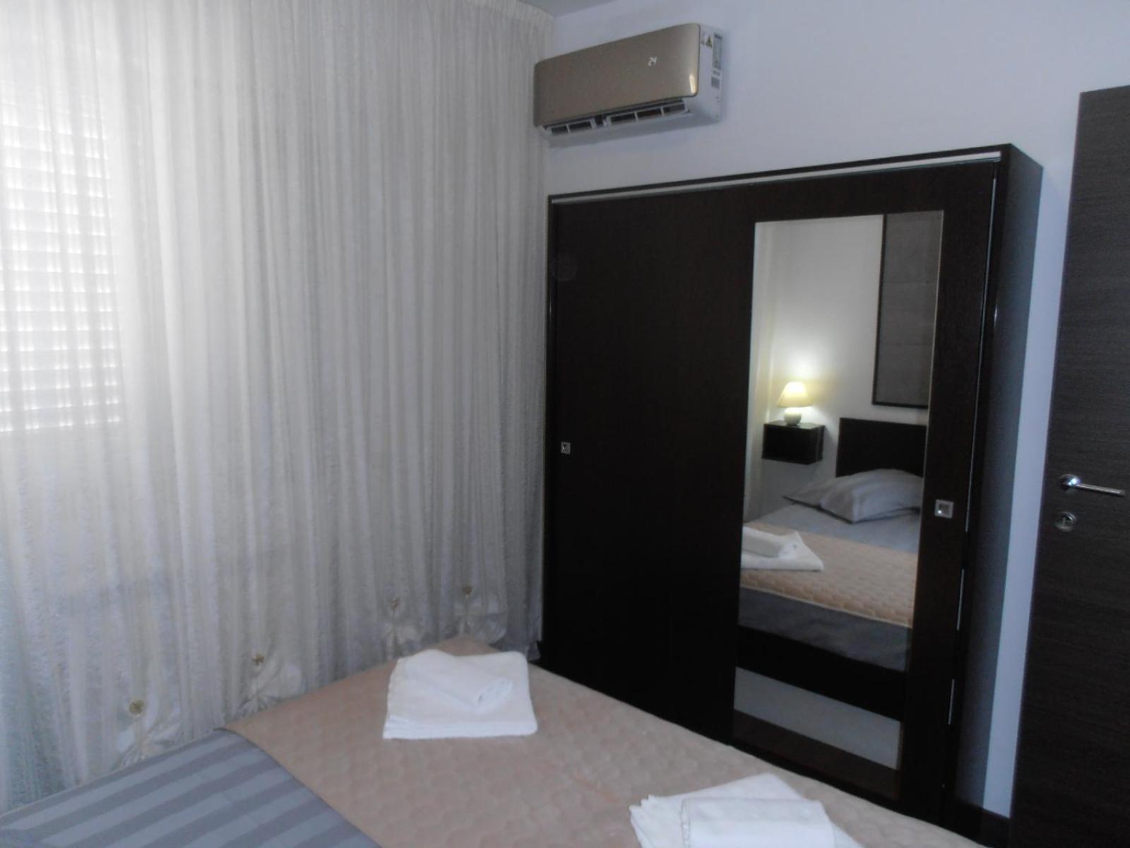 Apartment Ines 2 *