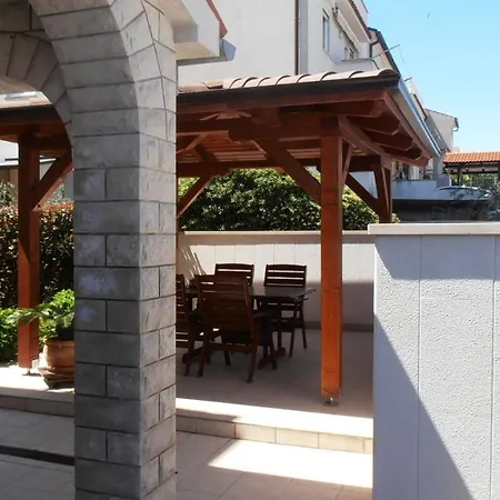 Apartman Ines 2 Pula Exterior photo