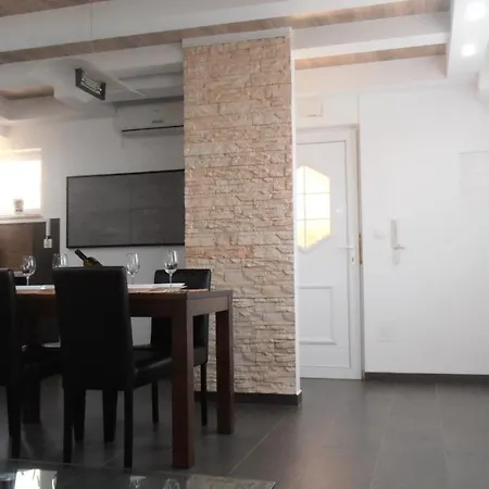 Apartman Ines 2 Pula Exterior photo